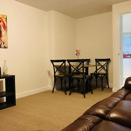 Cosy Near Hospital Apartment *